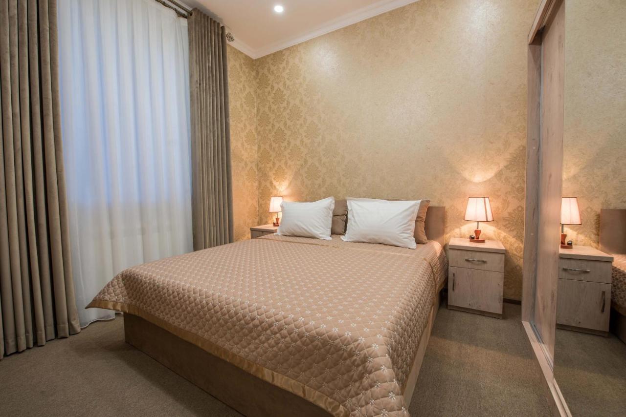 Huzur Hotel Tashkent Bagian luar foto