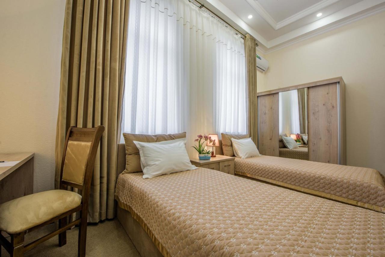 Huzur Hotel Tashkent Bagian luar foto